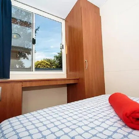 Kemp Premium Mobile Home 5